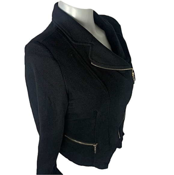 LOVE & LIBERTY- Black Zippered Blazer - Picture 14 of 16